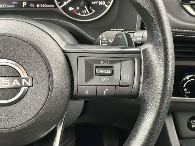 Used 2024 Nissan Rogue S AWD/4WD image 23
