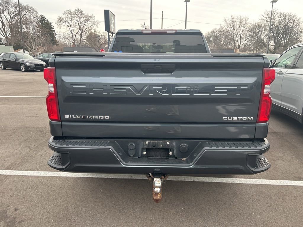 Used 2020 Chevrolet Silverado 1500 Custom w/ Custom Value Package image 5