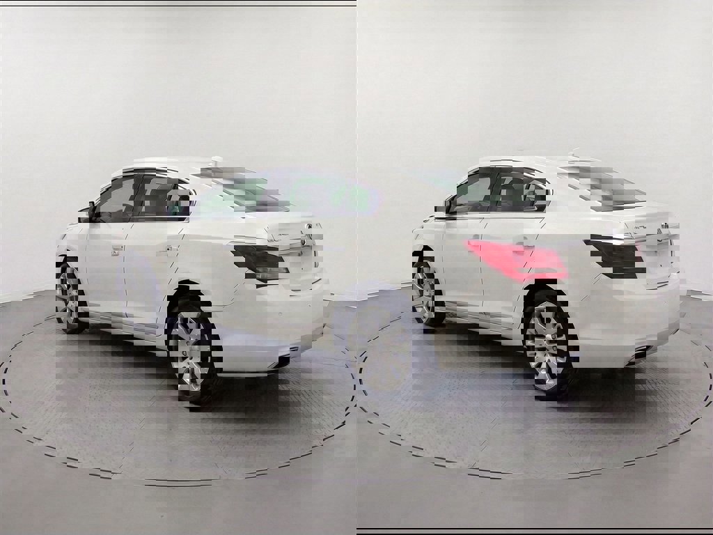 Used 2014 Buick LaCrosse Premium w/ Ultra Luxury Package image 5