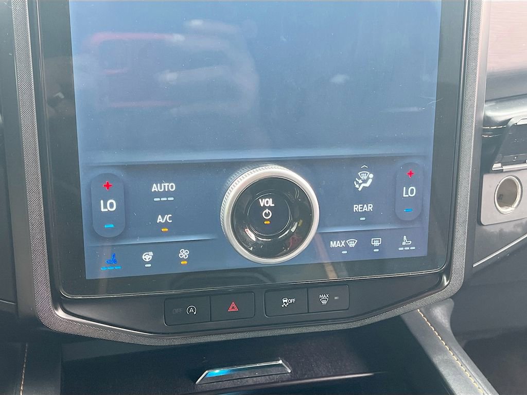 Used 2023 Ford Expedition Max Platinum image 16