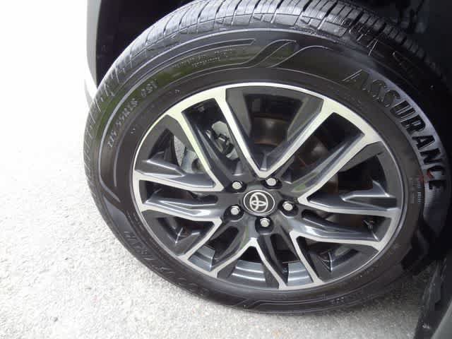 Used 2026 Toyota Corolla Cross XLE AWD/4WD image 35