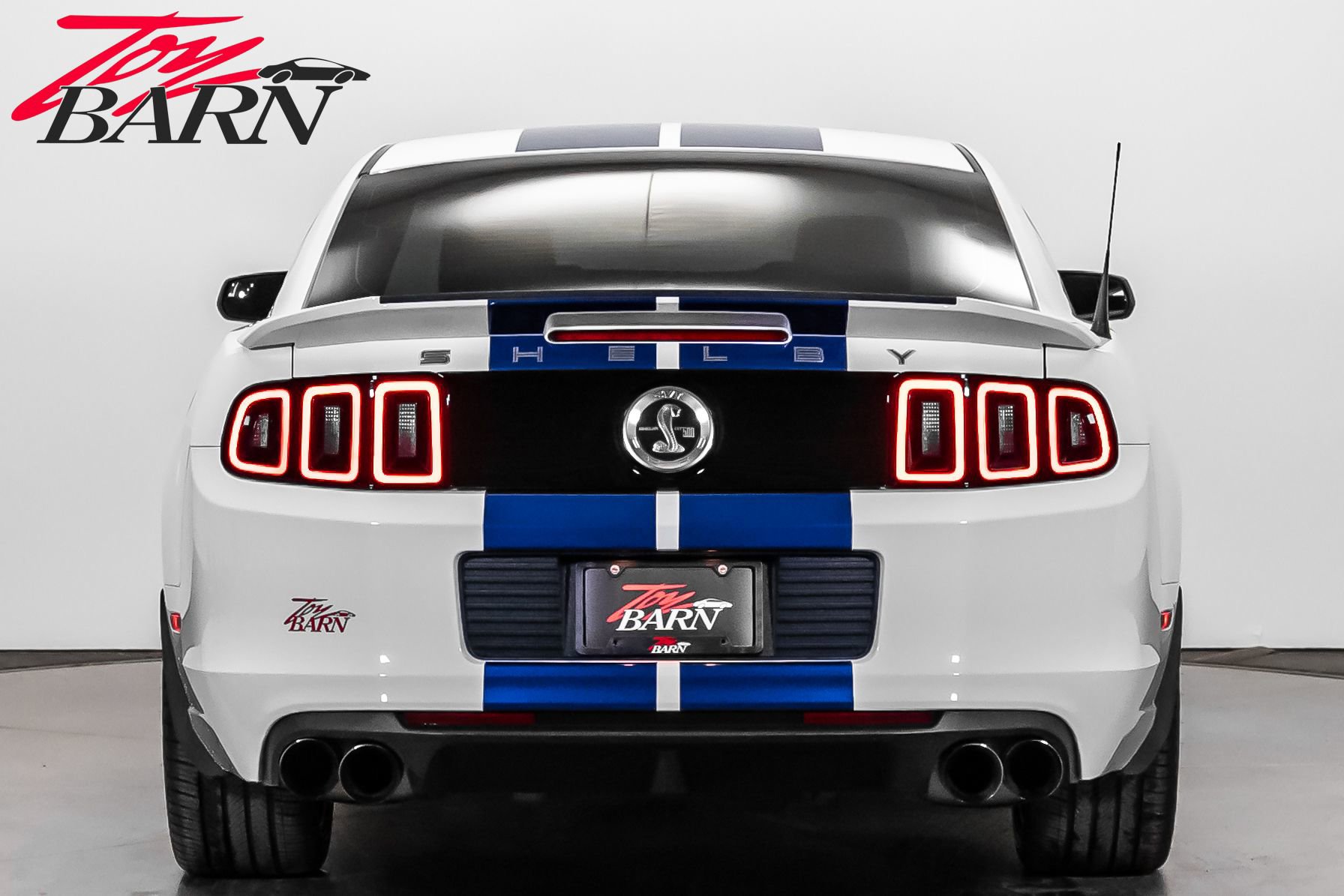 Used 2014 Ford Mustang Shelby GT500 w/ Equipment Group 821A image 4
