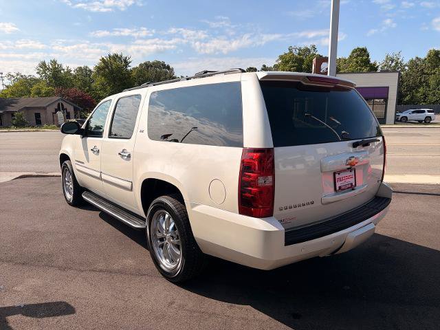 Used 2008 Chevrolet Suburban LTZ w/ LTZ Preferred Equipment Group AWD/4WD image 3