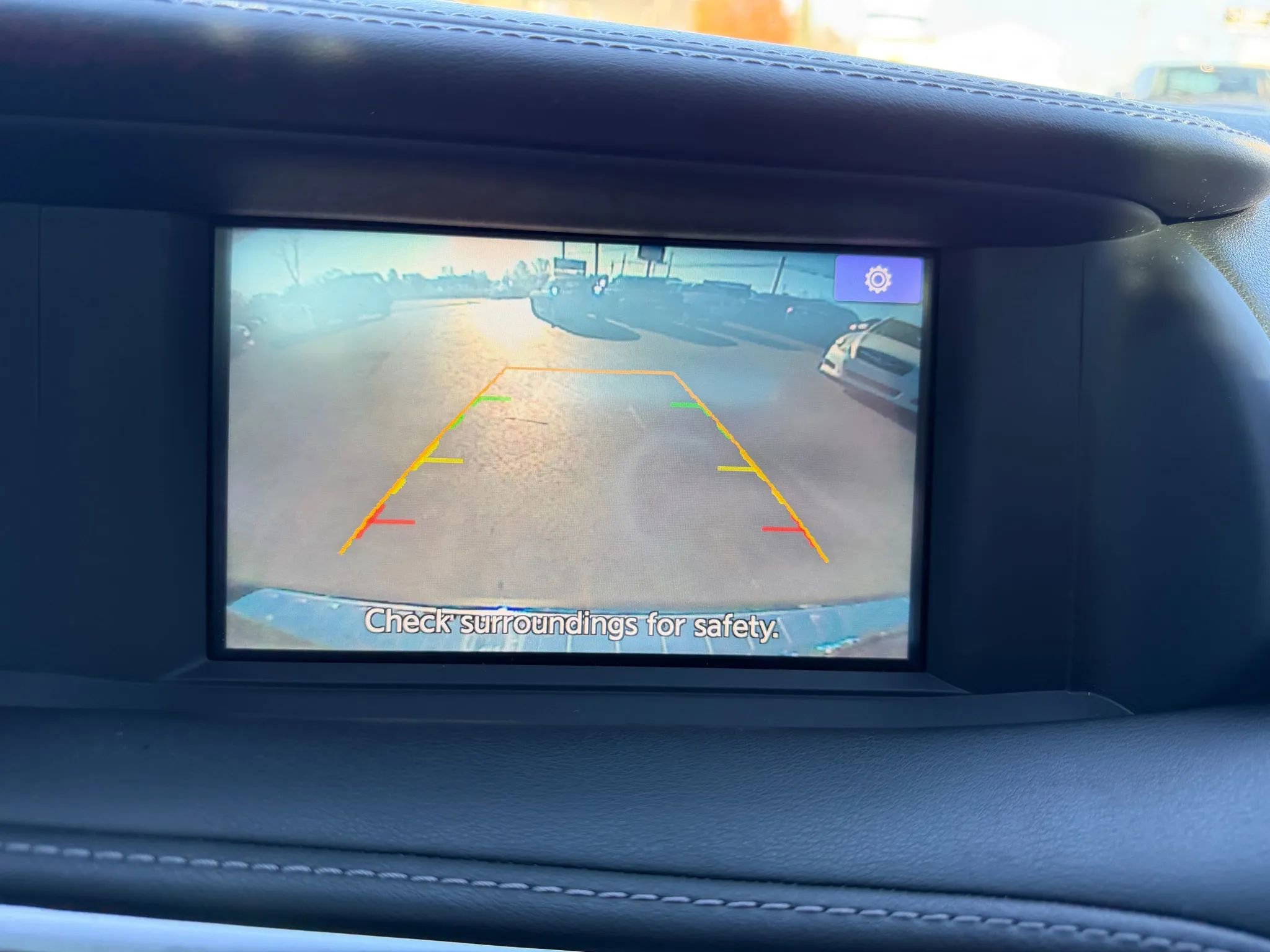 Used 2018 INFINITI QX30 Premium w/ Navigation Package image 20