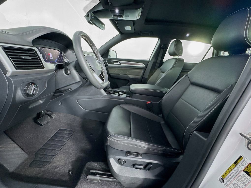 Used 2023 Volkswagen Atlas Cross Sport SEL image 15