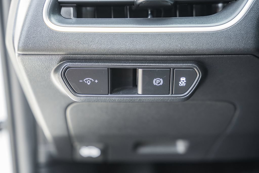 Used 2025 Kia K4 FWD image 35