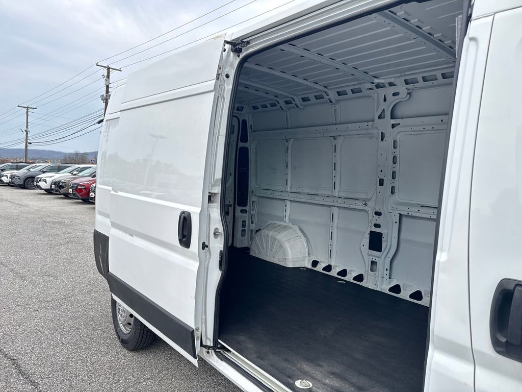 Used 2022 RAM ProMaster 2500 image 23