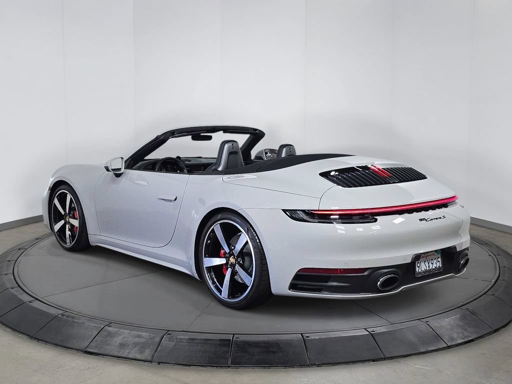 Used 2024 Porsche 911 Carrera S RWD image 3