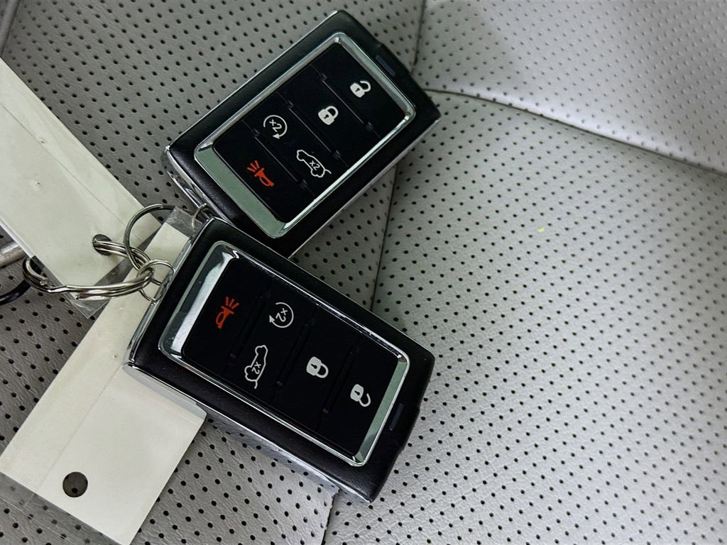 Used 2022 Jeep Grand Cherokee Overland image 37