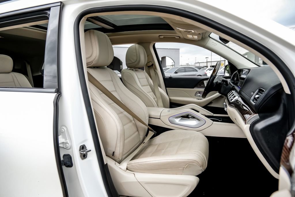 Used 2023 Mercedes-Benz GLS 580 4MATIC image 52
