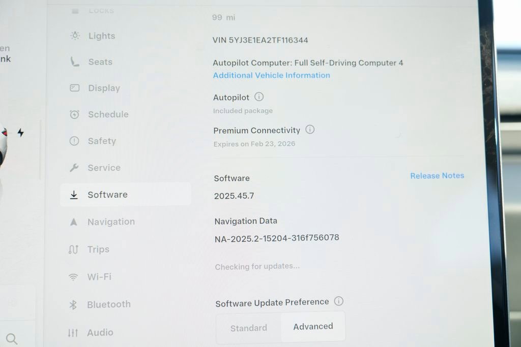 Used 2026 Tesla Model 3 Long Range image 51