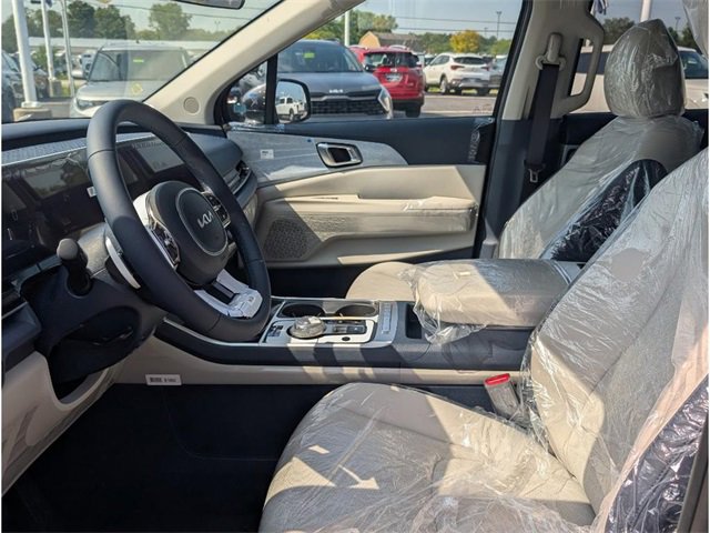 New 2026 Kia Carnival EX image 13
