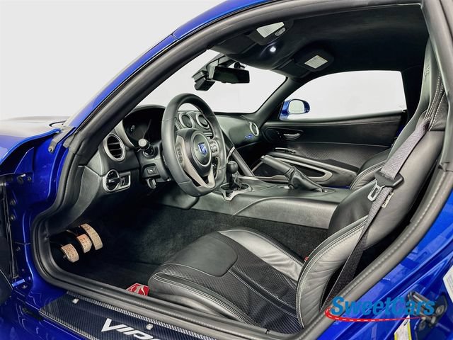 Used 2013 SRT Viper GTS w/ GTS Laguna Interior Pkg RWD image 9