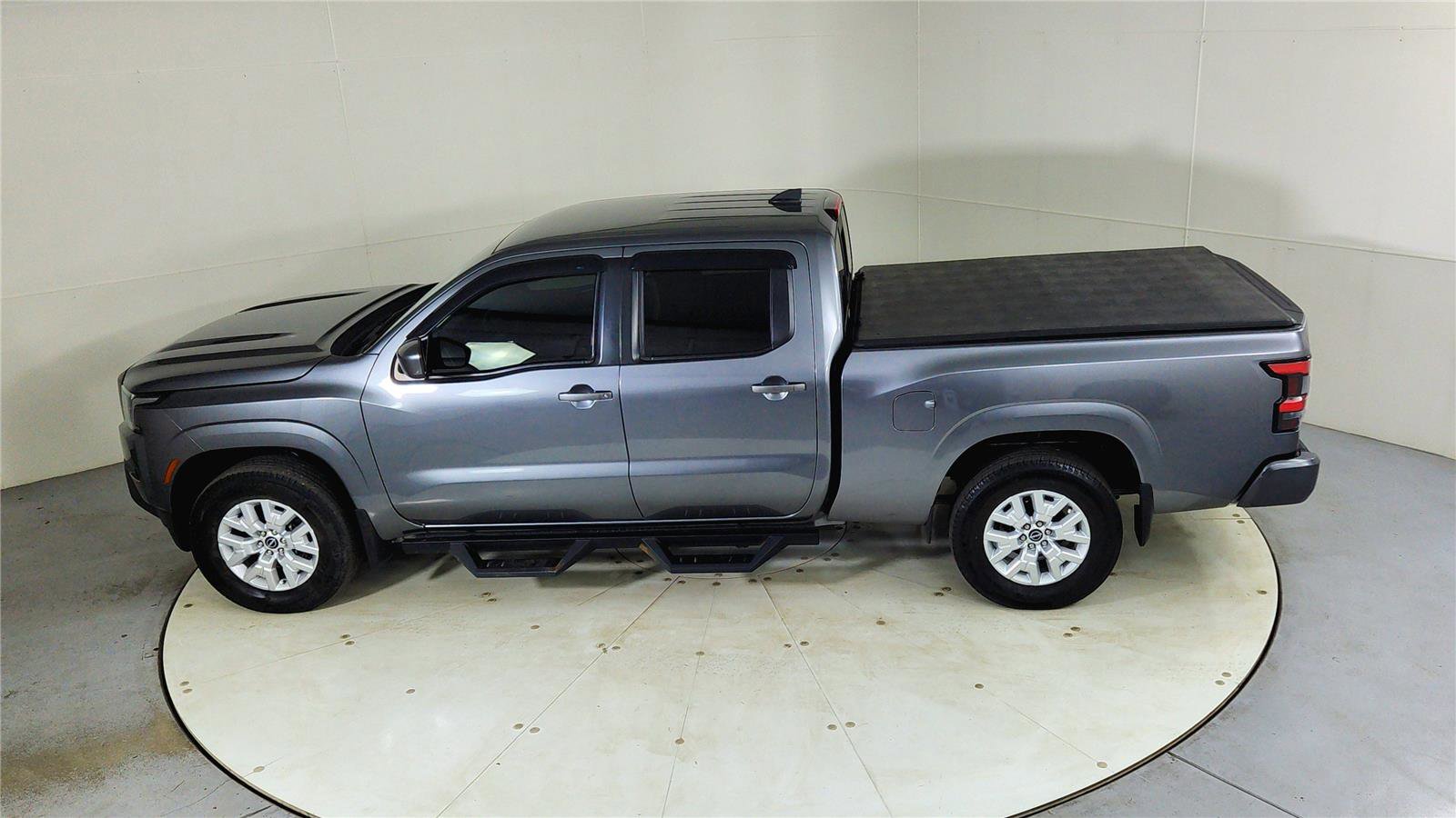 Used 2022 Nissan Frontier SV w/ Technology Package image 19