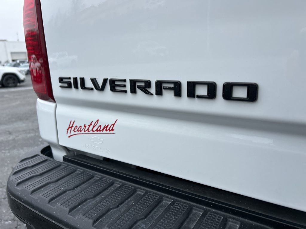 Used 2024 Chevrolet Silverado 2500 Custom w/ Custom Convenience Package image 16