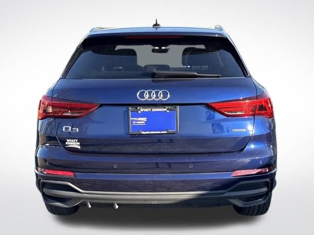Used 2025 Audi Q3 2.0T Premium image 4