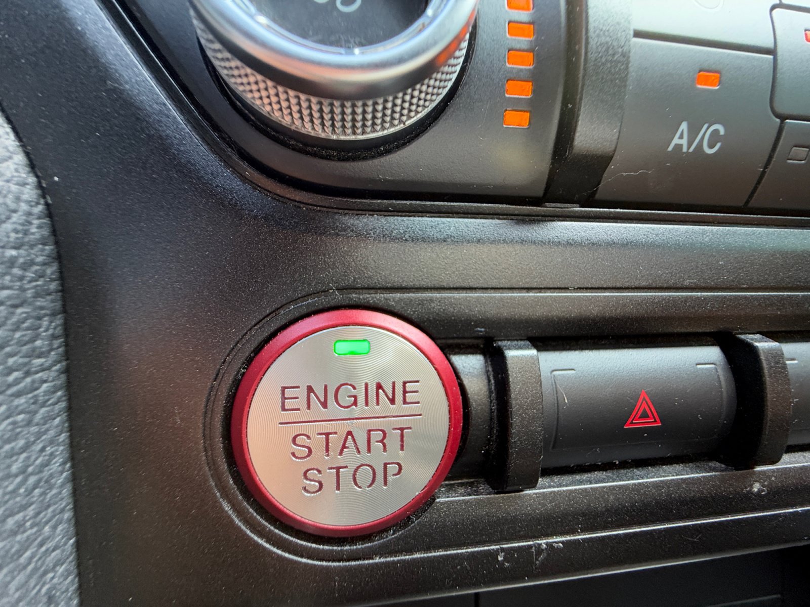 Used 2020 Ford Mustang Coupe RWD image 30