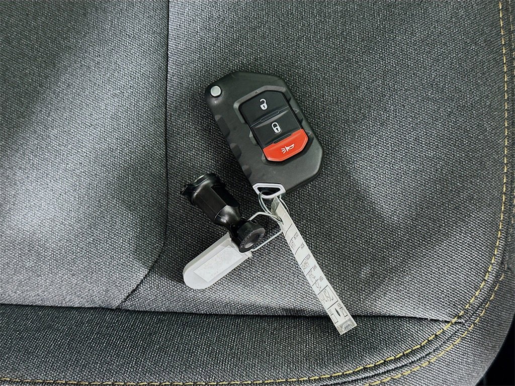 New 2025 Jeep Gladiator Sport image 19