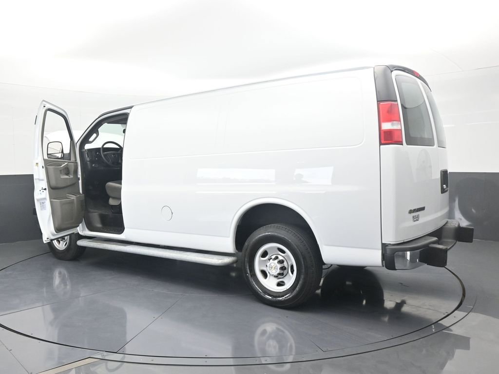 Used 2024 Chevrolet Express 2500 w/ Driver Convenience Package image 70