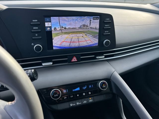 Certified 2025 Hyundai Elantra Sport image 24