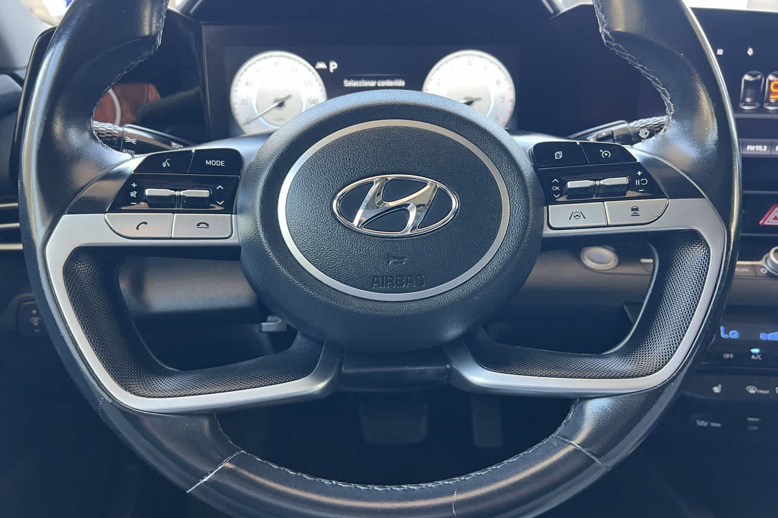 Used 2021 Hyundai Elantra Limited FWD image 28