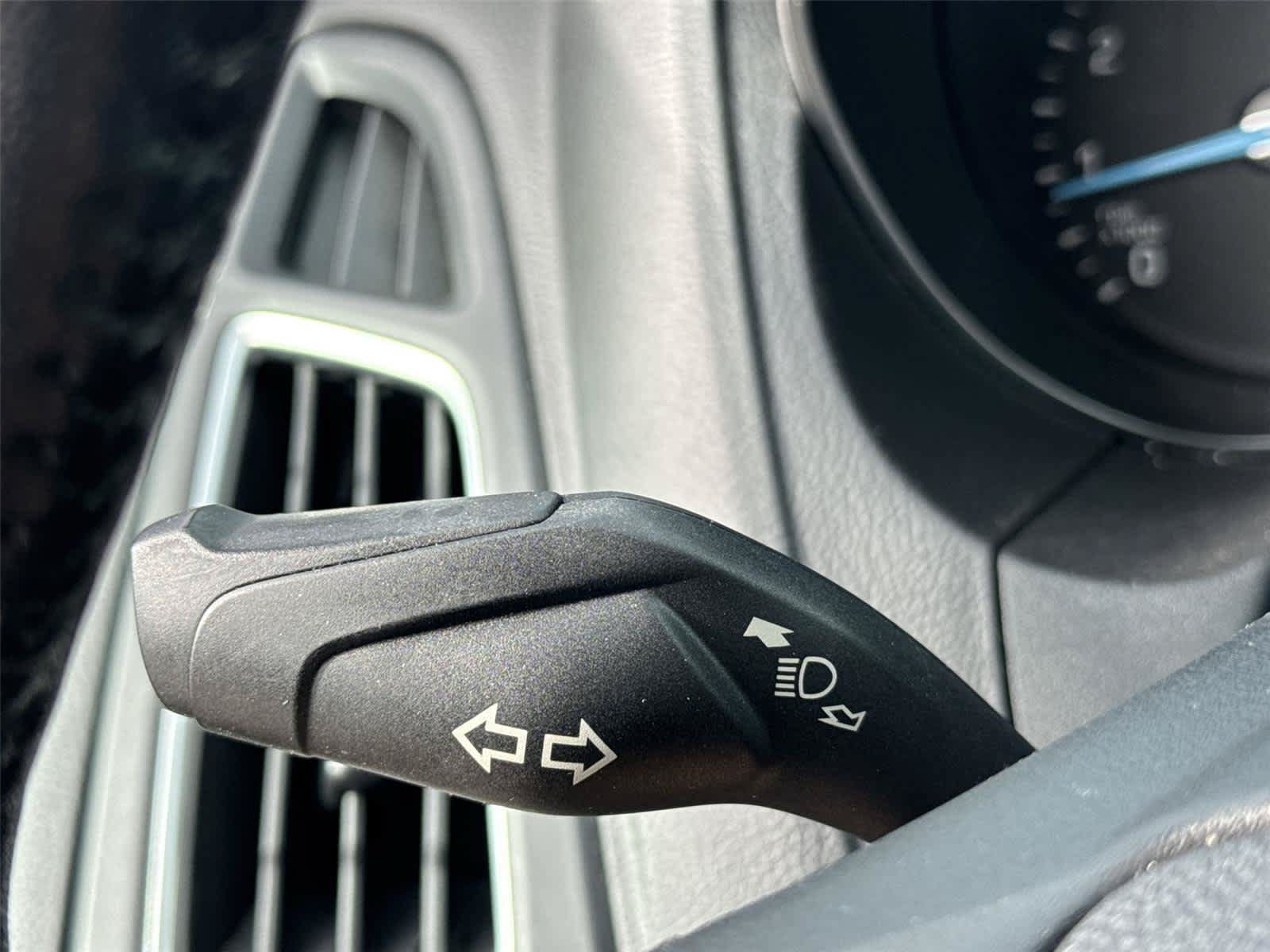 Used 2018 Ford Focus Titanium FWD image 22