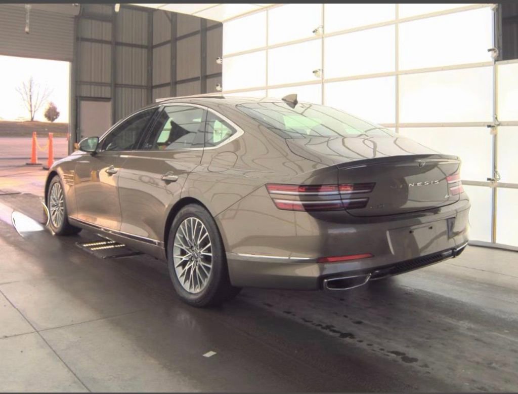 Used 2023 Genesis G80 2.5T image 7