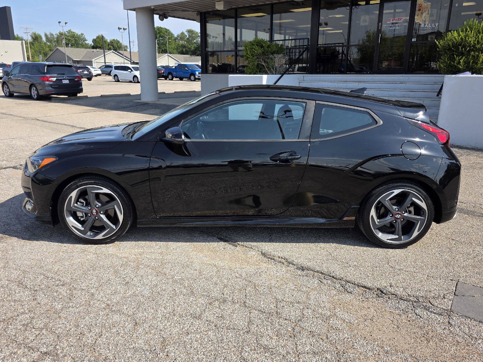 Used 2020 Hyundai Veloster Turbo FWD image 9