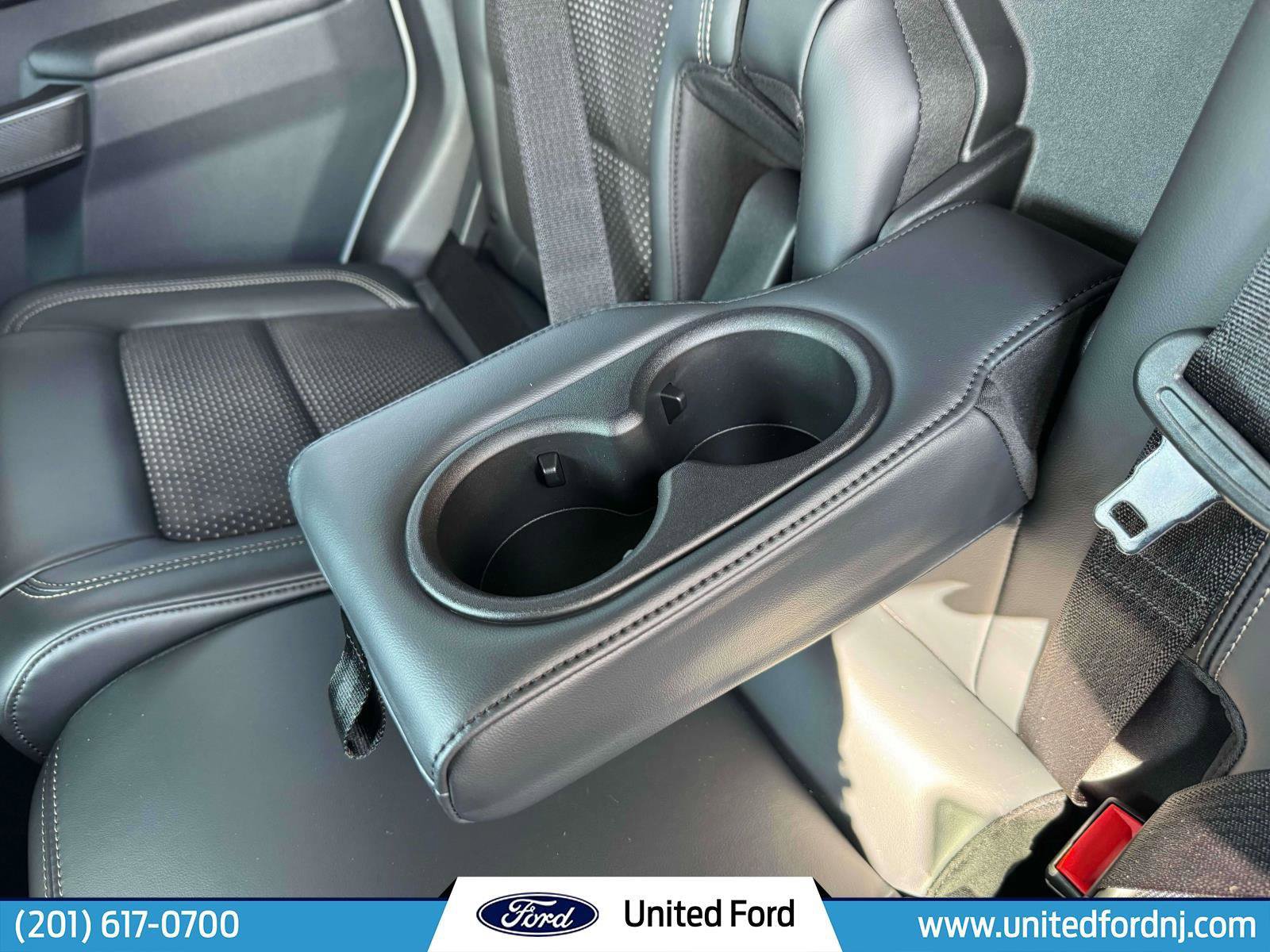 Used 2024 Ford Bronco Raptor w/ Interior Carbon Fiber Pack 6 AWD/4WD image 39