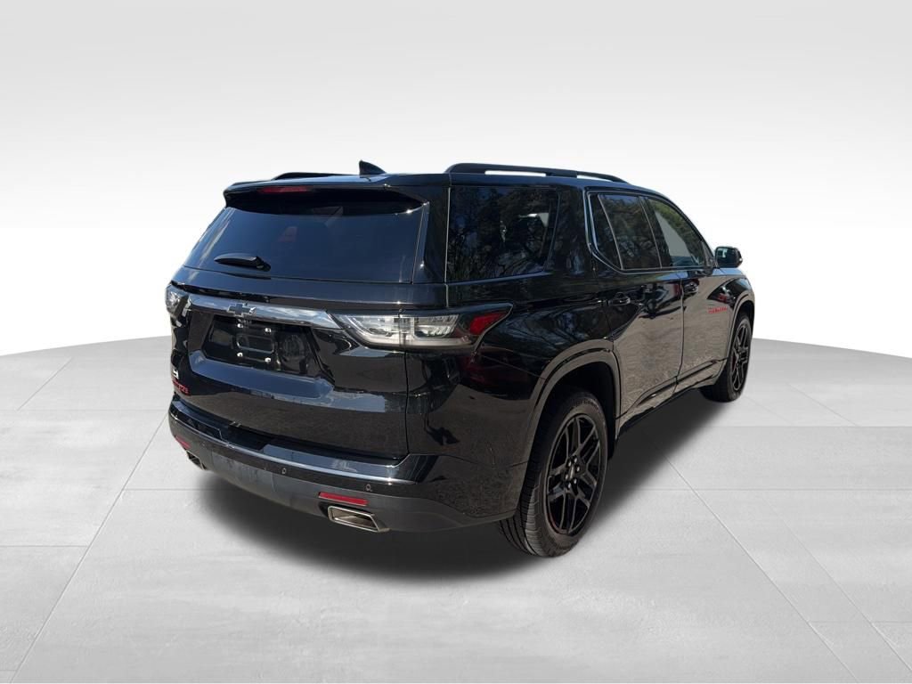 Used 2021 Chevrolet Traverse Premier w/ Redline Edition image 5
