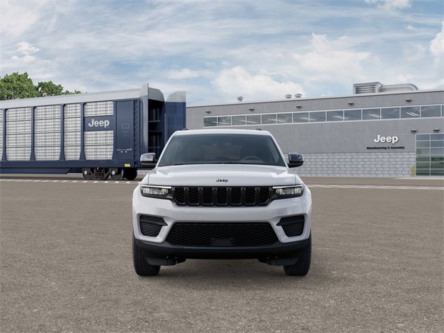 New 2025 Jeep Grand Cherokee Laredo image 6
