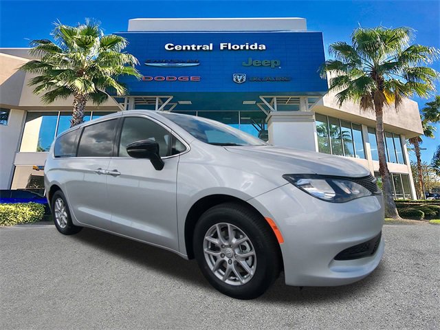 New 2026 Chrysler Voyager LX image 2