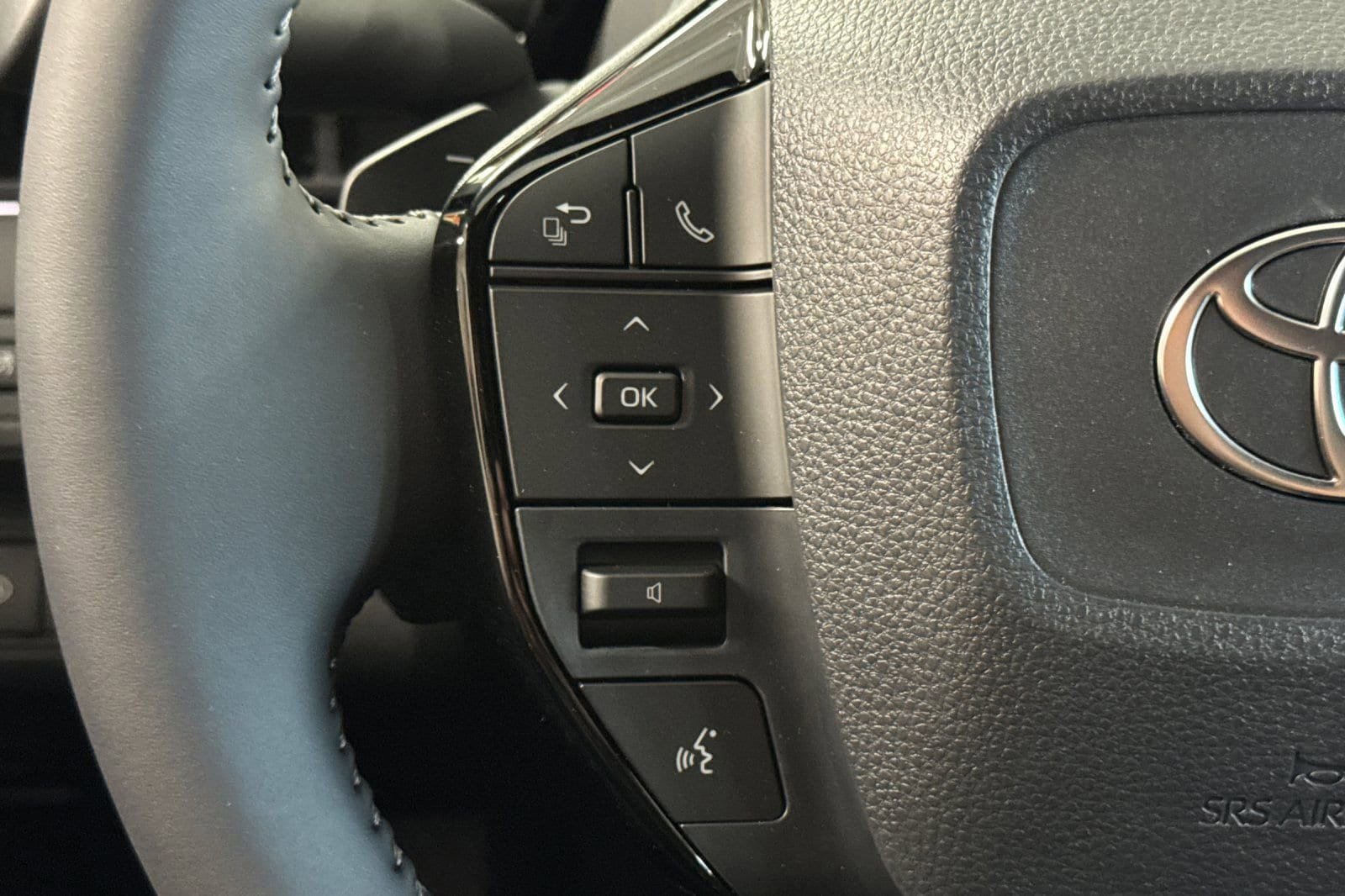 New 2026 Toyota C-HR AWD/4WD image 28