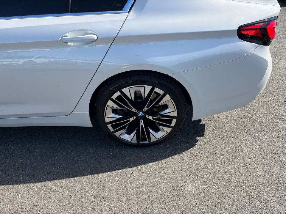 Used 2022 BMW 540i w/ Premium Package RWD image 22