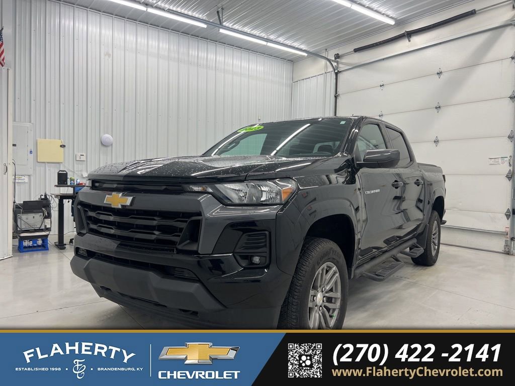Used 2023 Chevrolet Colorado LT w/ LT Convenience Package II image 6