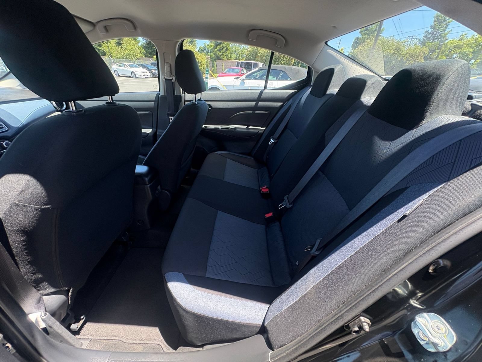 Used 2025 Nissan Versa SV FWD image 23