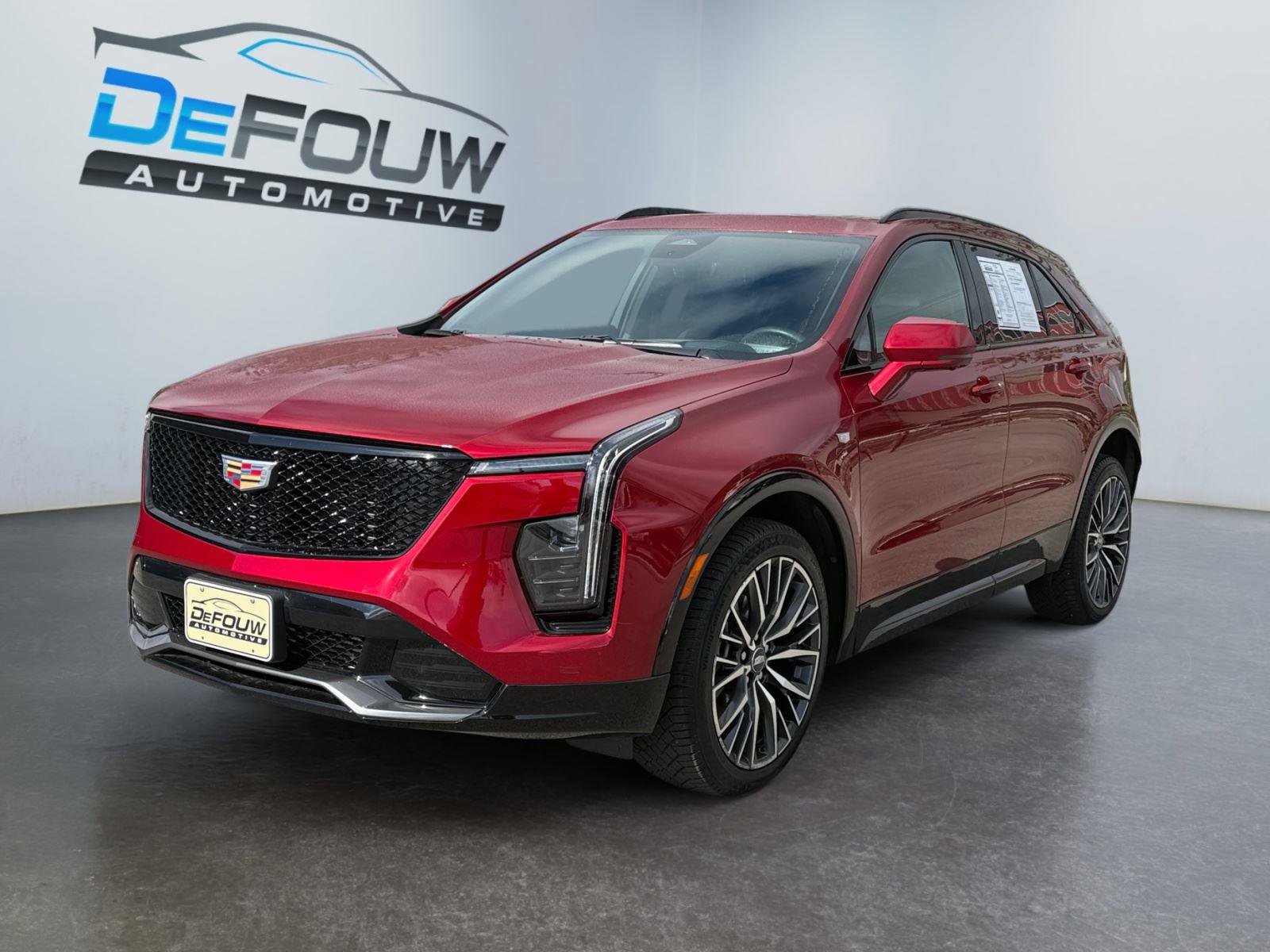 Used 2025 Cadillac XT4 Sport AWD/4WD image 7