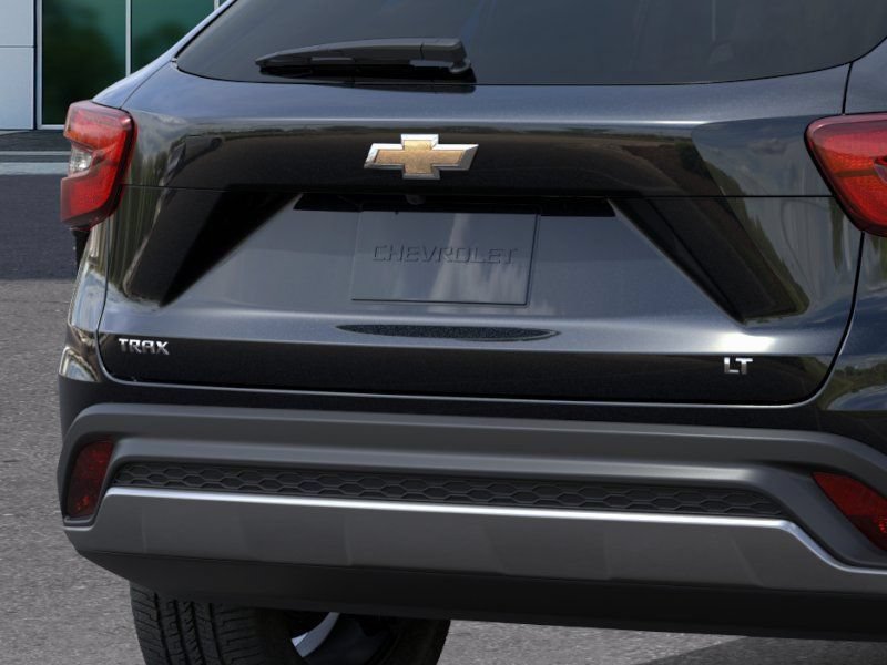 New 2026 Chevrolet Trax LT w/ LT Convenience Package FWD image 14
