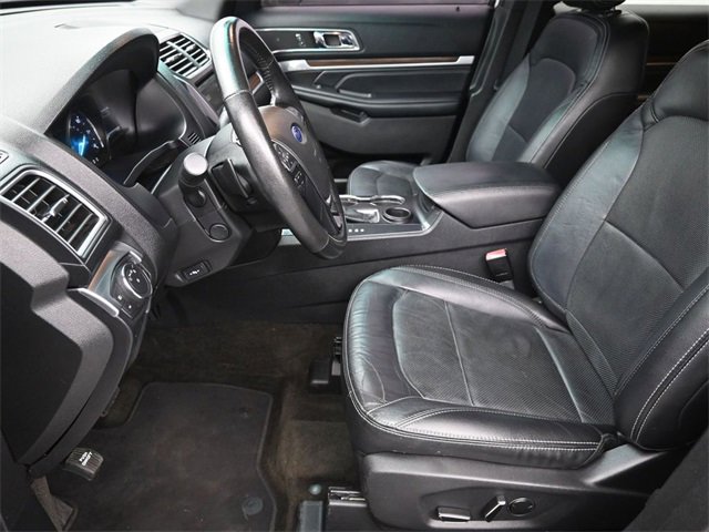 Used 2016 Ford Explorer Limited image 17