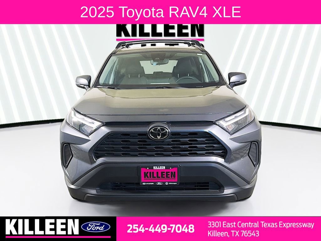 Used 2025 Toyota RAV4 XLE FWD image 2
