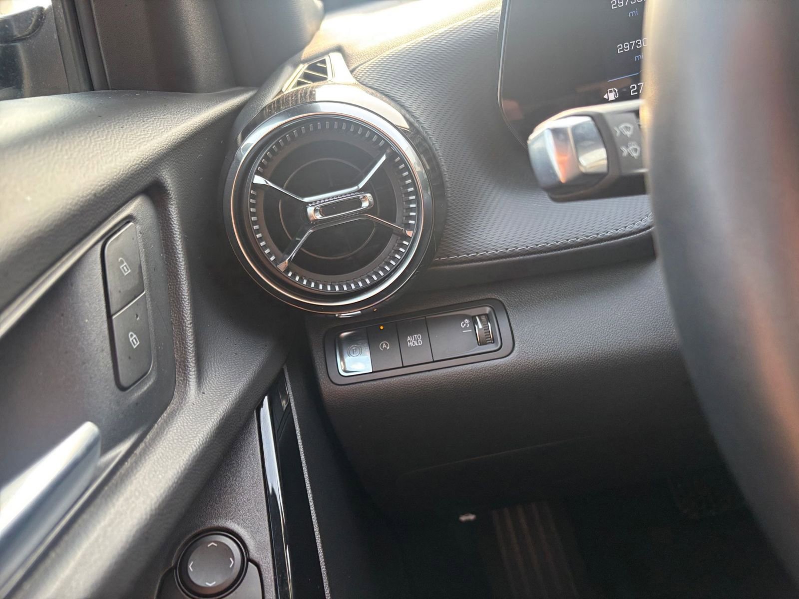 Used 2025 Chevrolet Equinox LT FWD image 35
