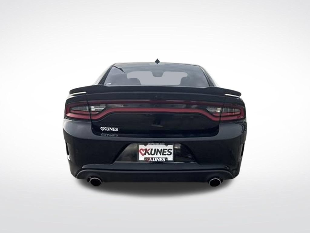 Used 2022 Dodge Charger R/T w/ Performance Handling Group RWD image 9