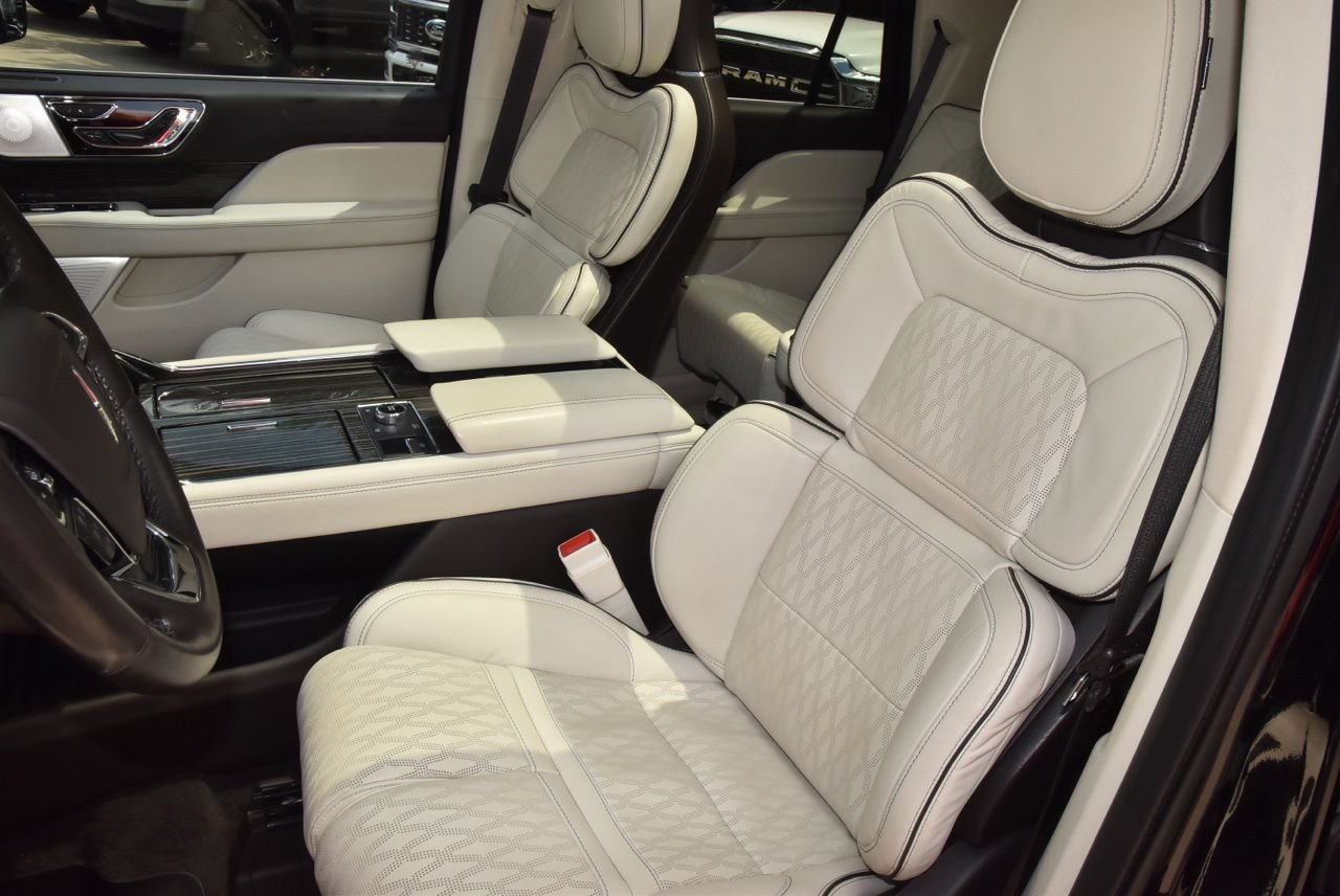Used 2024 Lincoln Navigator Black Label AWD/4WD image 34