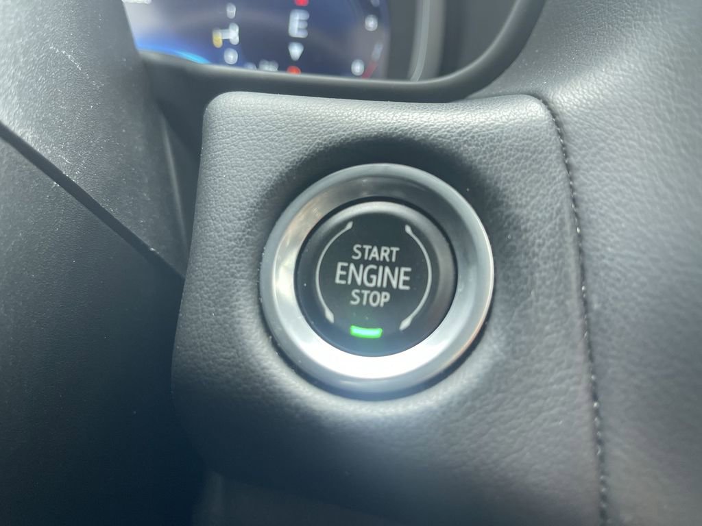 Used 2023 Chevrolet Tahoe Premier w/ Premium Package image 23