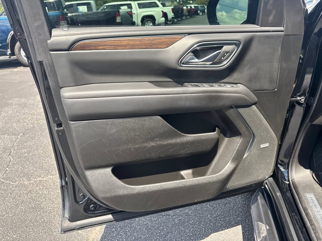 Used 2023 Chevrolet Tahoe High Country w/ Max Trailering Package AWD/4WD image 11