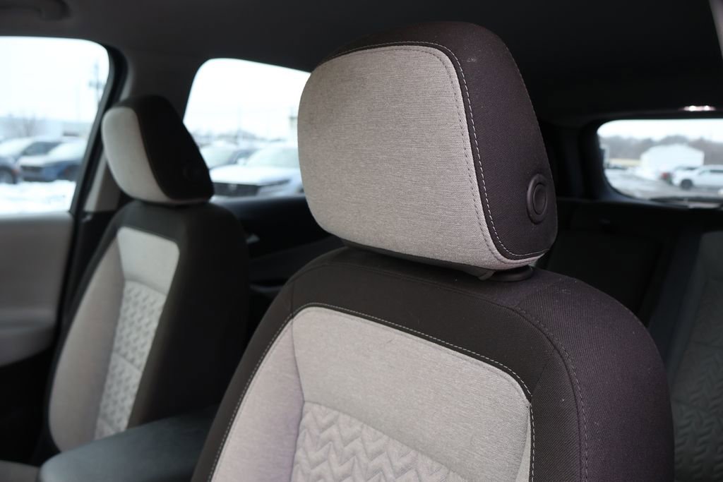 Certified 2024 Chevrolet Equinox LS w/ Driver Confidence II Package image 33