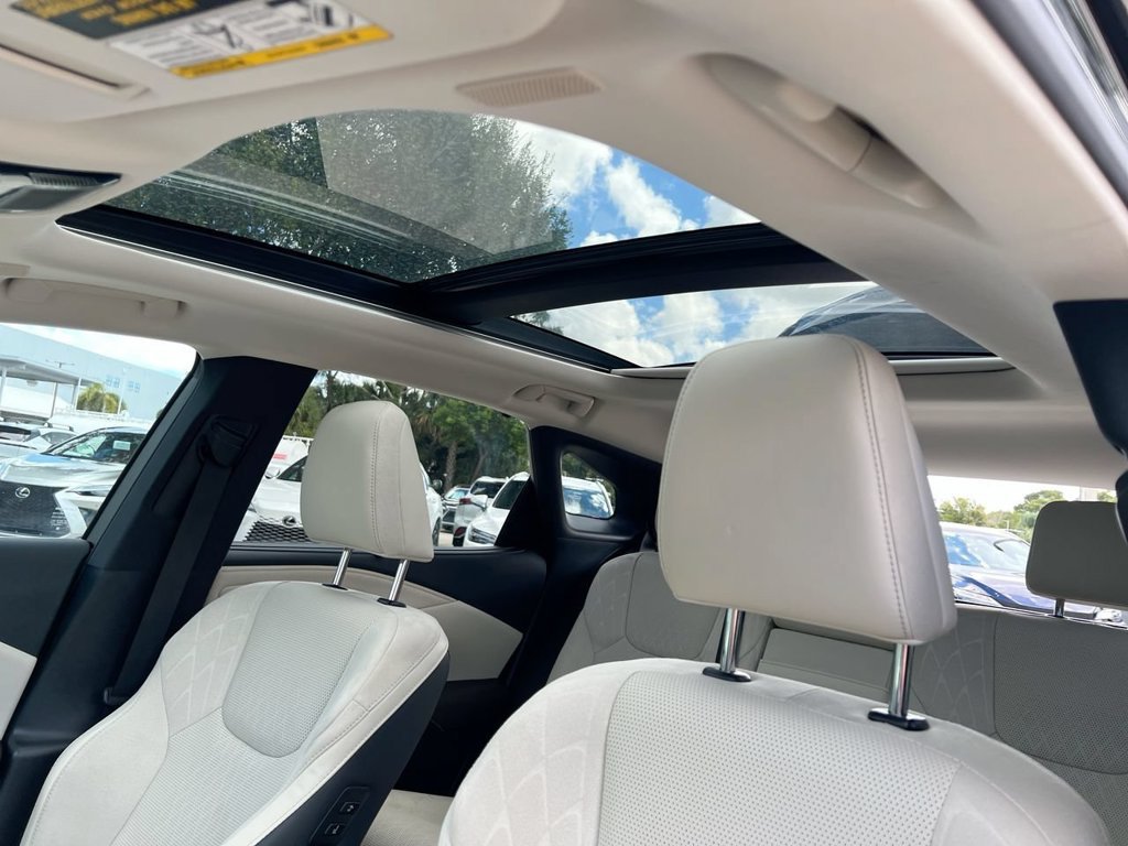 Certified 2025 Lexus RX 450h AWD w/ Convenience Package image 18