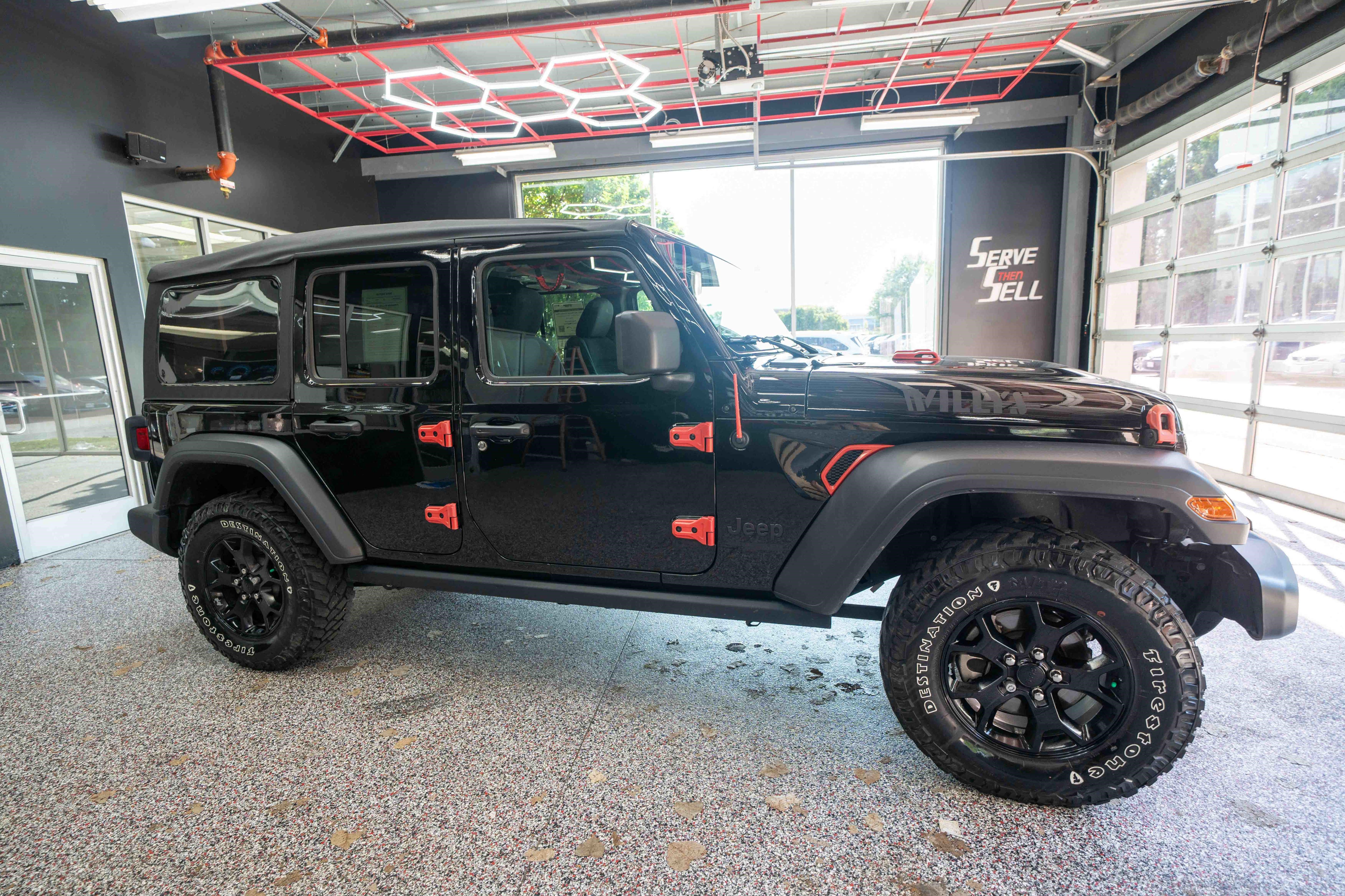 Used 2021 Jeep Wrangler Unlimited Sport AWD/4WD image 5