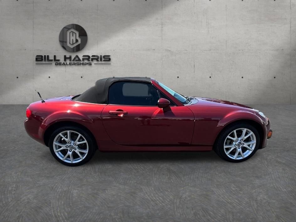 Used 2013 MAZDA MX-5 Miata Grand Touring RWD image 4
