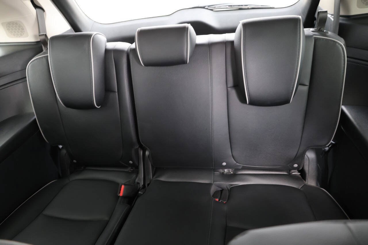 Used 2025 Honda Odyssey Elite image 17